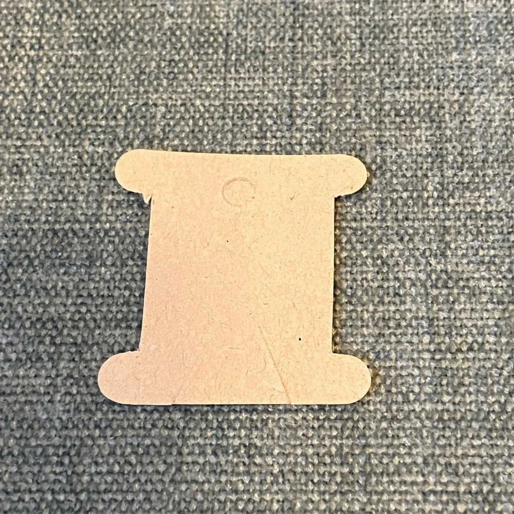 25 Cardboard Thread Bobbin Holders